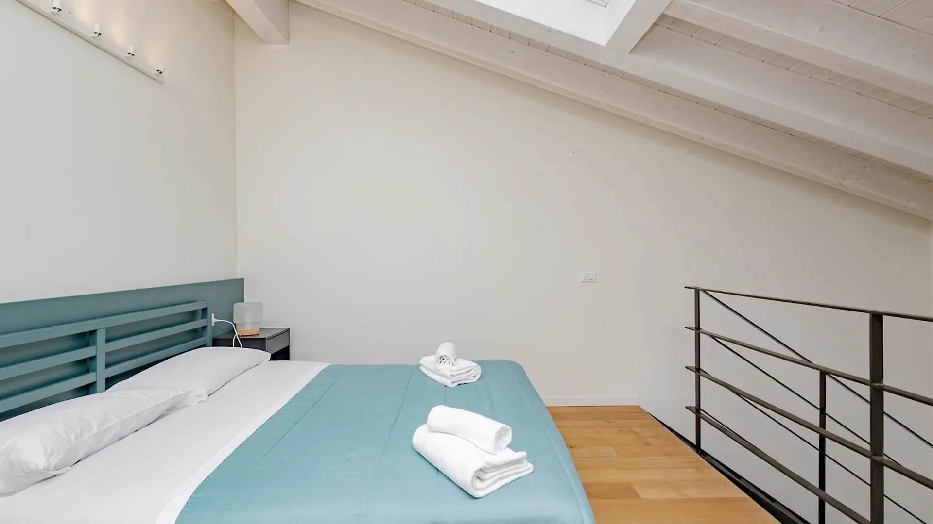 Flo Suite Three 3 Italien