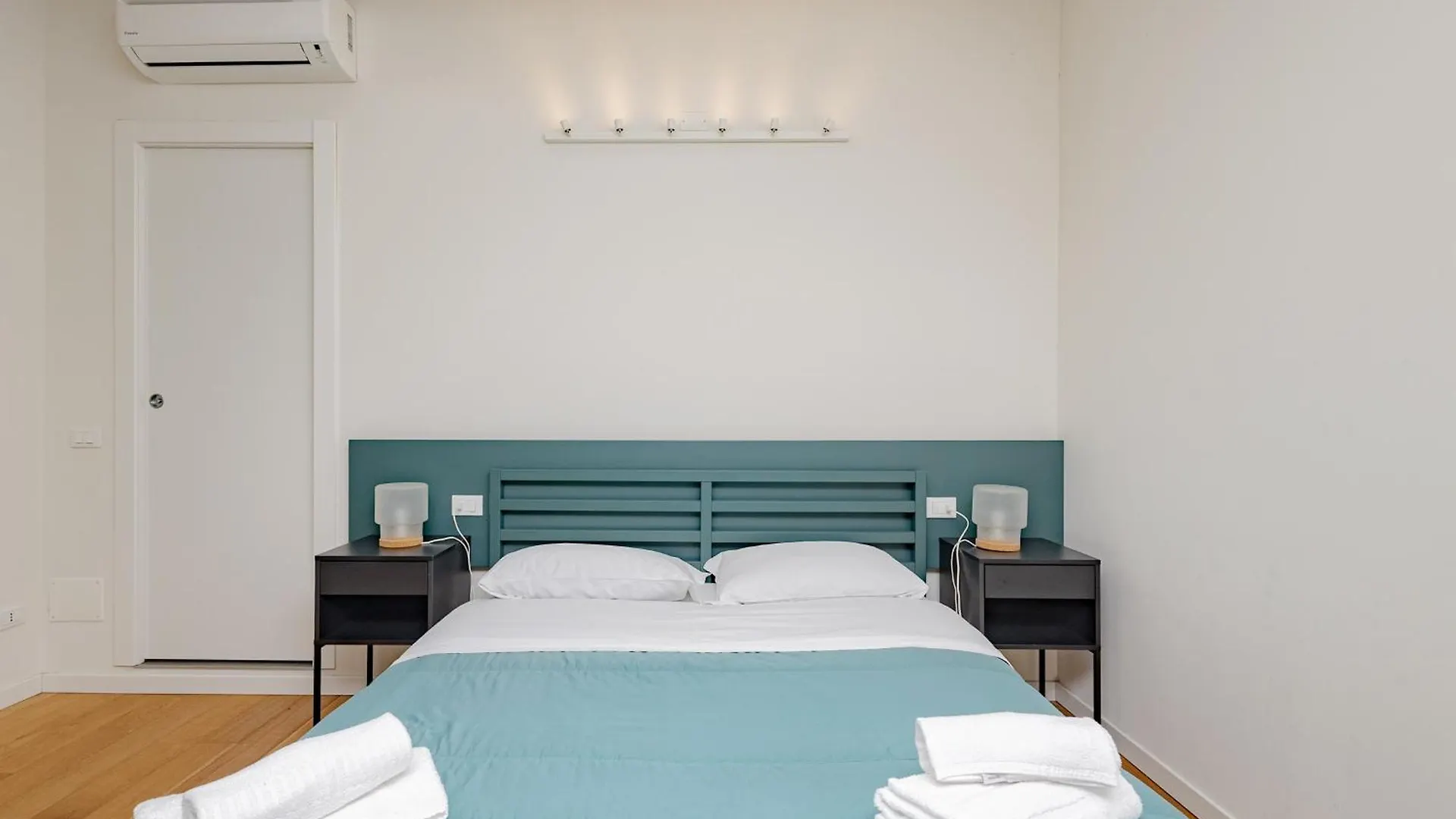 Flo Suite Three 3 0*, Bergamo Italien