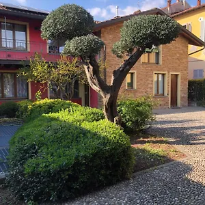 Easy Airport Pvt Parking Apartment